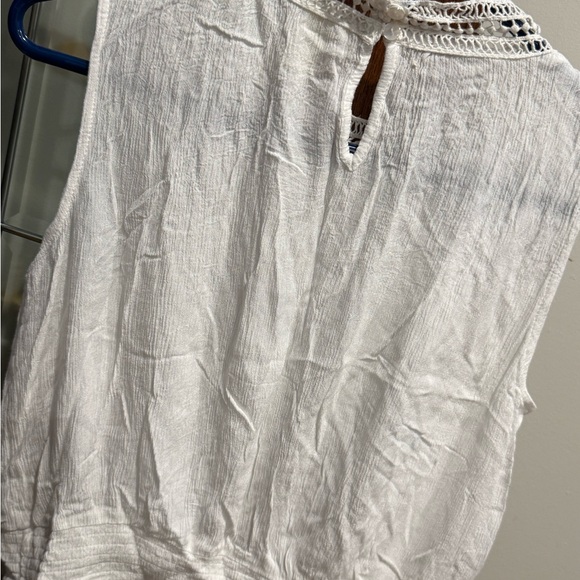4 for $20: Japna Lace Detail Crinkle Gauze Top - Picture 4 of 4